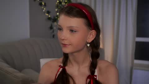 Snapshot of edithgalpin chatting on 28, 4, 2026 Lisa online show from 28, 4, 2026