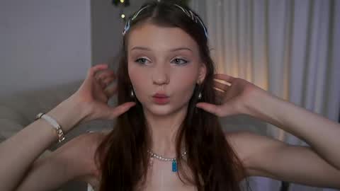 Snapshot of edithgalpin chatting on 8, 5, 2026 Lisa online show from 8, 5, 2026