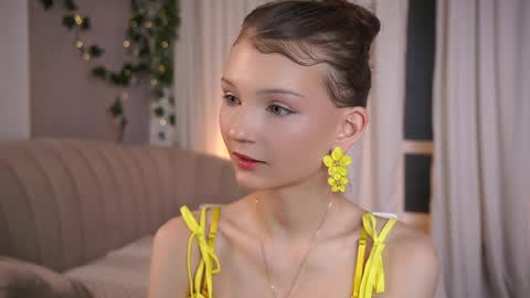 Snapshot of edithgalpin chatting on 17, 5, 2026 Lisa online show from 17, 5, 2026