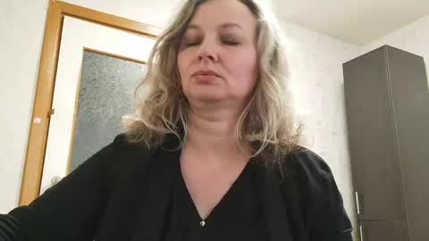 edithmanning online show from 11, 5, 2026