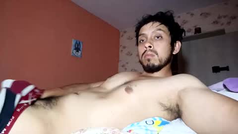Snapshot of eduar99latino chatting on 5, 5, 2026 Eduar99 online show from 5, 5, 2026