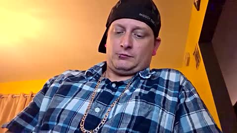 edwardaims_2please online show from 21, 10, 2025