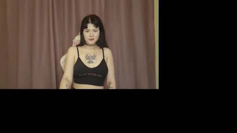 Snapshot of eee_uu chatting on 26, 10, 2025 eee_uu online show from 26, 10, 2025