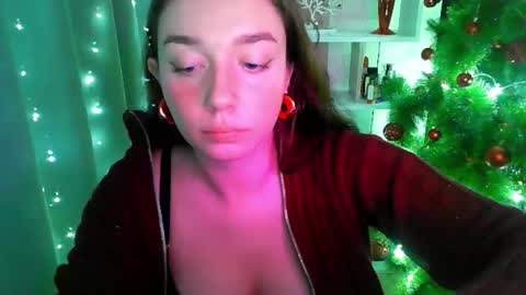 Snapshot of effie_balconii chatting on 22, 12, 2024 effie_balconii online show from 22, 12, 2024