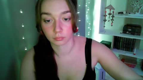 Snapshot of effie_balconii chatting on 9, 2, 2025 effie_balconii online show from 9, 2, 2025