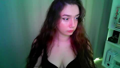 Snapshot of effie_balconii chatting on 15, 9, 2025 effie_balconii online show from 15, 9, 2025