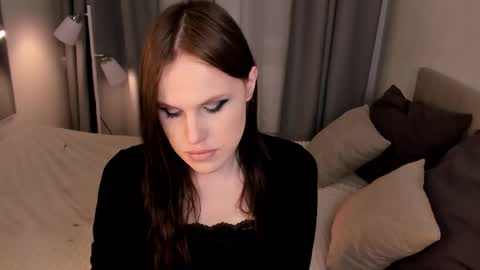 Effie Mur online show from 11, 3, 2026