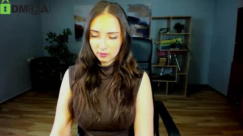 Effy Royse online show from 18, 4, 2026