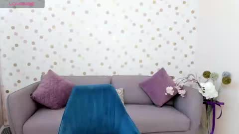 Effy online show from 19, 2, 2025