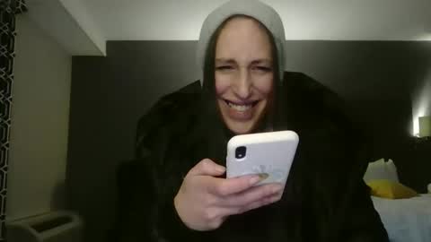 Snapshot of egenovese18 chatting on 2, 3, 2026 egenovese18 online show from 2, 3, 2026
