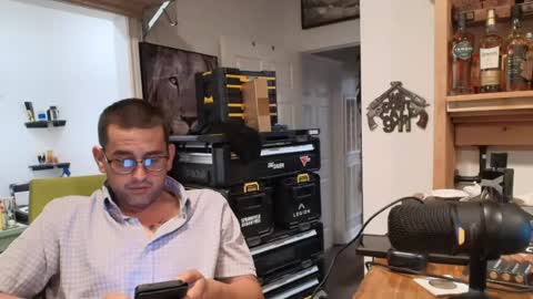 Snapshot of eguevara555500 chatting on 18, 6, 2026 SilverBulture online show from 18, 6, 2026
