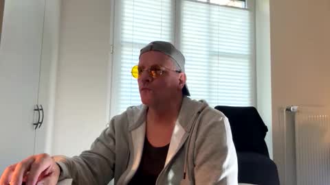 eichelhorn online show from 27, 10, 2025