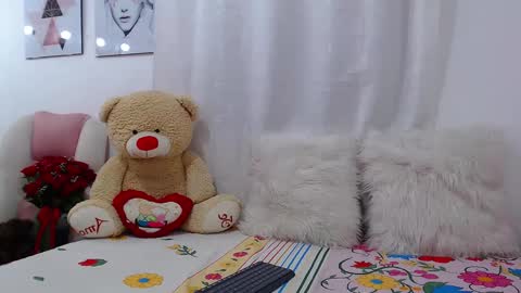 Snapshot of eileenmost chatting on 14, 2, 2025 eileenmost online show from 14, 2, 2025