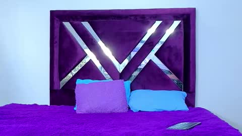 eimy__cute online show from 18, 11, 2025