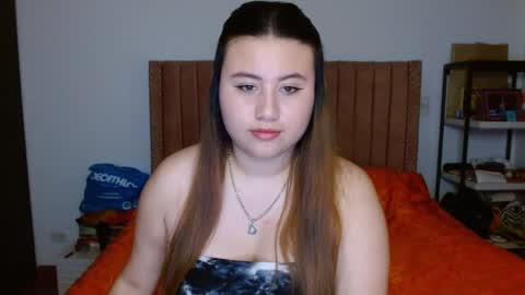 EIMY   MODEL INDEPENDENT online show from 4, 3, 2025
