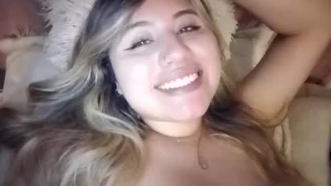 EIMY   MODEL INDEPENDENT online show from 1, 3, 2026