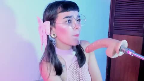 Snapshot of eimy_salome15 chatting on 16, 4, 2026 eimy_salome15 online show from 16, 4, 2026