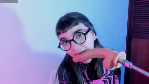 Snapshot of eimy_salome15 chatting on 18, 4, 2026 eimy_salome15 online show from 18, 4, 2026