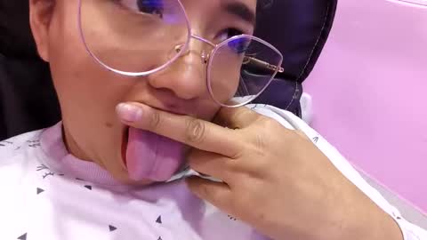 Snapshot of eireneninon chatting on 29, 11, 2025 Eirene online show from 29, 11, 2025