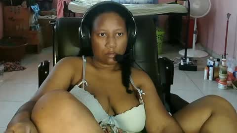 Snapshot of eirondra_valeen chatting on 25, 4, 2026 Eirondra Valeen online show from 25, 4, 2026