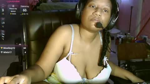 Snapshot of eirondra_valeen chatting on 26, 5, 2026 Eirondra Valeen online show from 26, 5, 2026