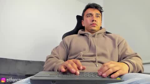 EITHAN CONOR online show from 19, 10, 2025