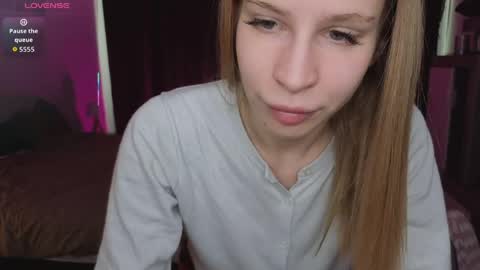 please read my bio there is information about private shows and about my personality online show from 13, 4, 2026