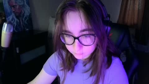 If you like it when I meow give me a thumbs up online show from 31, 1, 2025