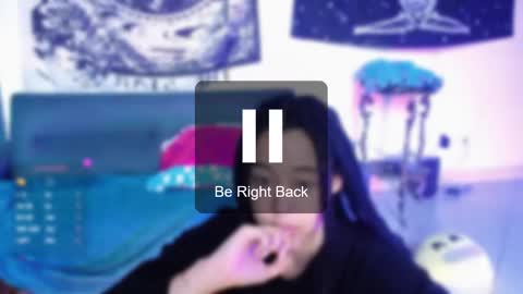 Ela  Help me reach 100 thumbs up online show from 29, 1, 2025