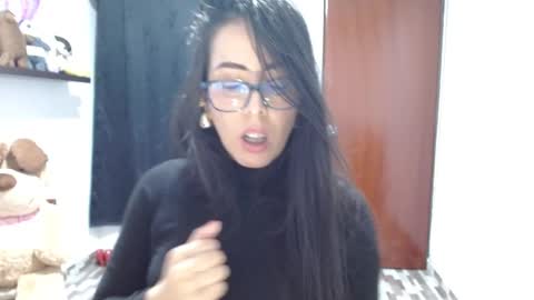 Snapshot of ela_3611 chatting on 2, 3, 2025 ela_3611 online show from 2, 3, 2025