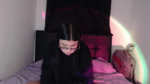 Ela online show from 5, 4, 2026
