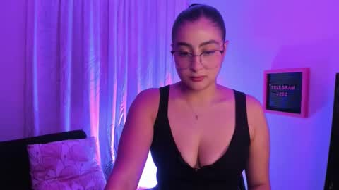 Elaia online show from 22, 10, 2025