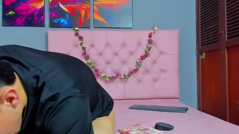 Elan Giralon online show from 19, 11, 2025