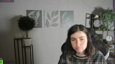 Snapshot of elara_starfall chatting on 7, 7, 2026 Marta online show from 7, 7, 2026
