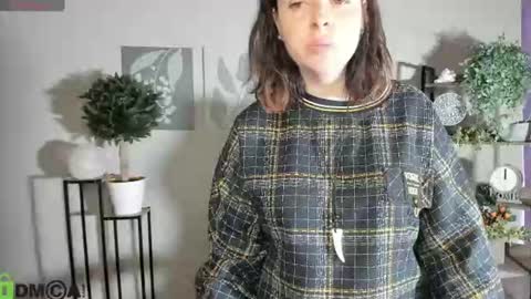Snapshot of elara_starfall chatting on 7, 7, 2026 Marta online show from 7, 7, 2026