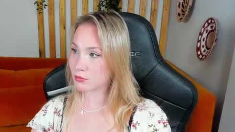 elaravoltage online show from 14, 7, 2026