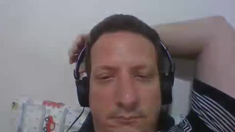 Snapshot of elcamello6 chatting on 12, 12, 2024 elcamello6 online show from 12, 12, 2024