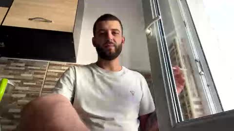 elchapoguzman95 online show from 2, 11, 2025