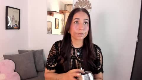 Electra- Please help me reach 100 likes online show from 24, 5, 2026