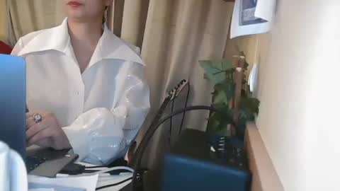 Snapshot of electrocute_me chatting on 9, 12, 2024 Julia Follow me on Onlyfansju grosroberts online show from 9, 12, 2024