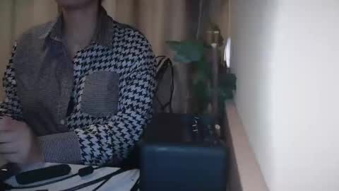 Snapshot of electrocute_me chatting on 2, 2, 2025 Julia Follow me on Onlyfansju grosroberts online show from 2, 2, 2025