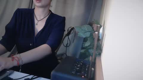 Snapshot of electrocute_me chatting on 10, 2, 2025 Julia Follow me on Onlyfansju grosroberts online show from 10, 2, 2025