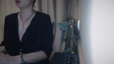 Snapshot of electrocute_me chatting on 7, 3, 2025 Julia Follow me on Onlyfansju grosroberts online show from 7, 3, 2025