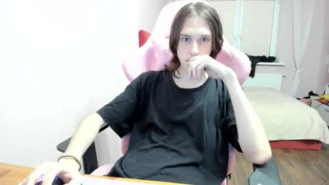 eleganc3 online show from 13, 10, 2025