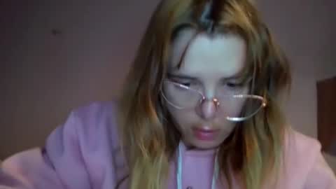 Elena online show from 18, 11, 2025