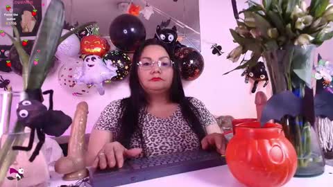 elenna_boobs_ online show from 26, 10, 2025