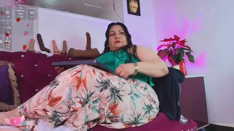 elenna_boobs_ online show from 6, 1, 2026