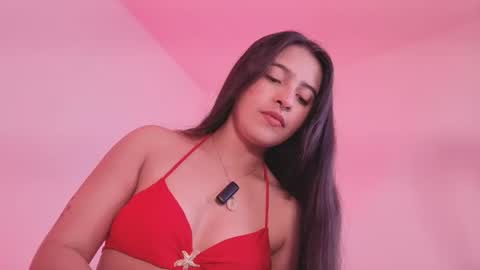 Snapshot of elenna_salvatoree chatting on 22, 7, 2026 Elena online show from 22, 7, 2026