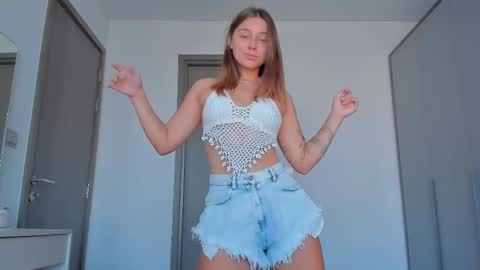 Eleonora online show from 9, 2, 2025