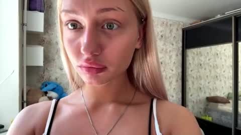 Snapshot of elfriededrewry chatting on 20, 7, 2026 Kate online show from 20, 7, 2026